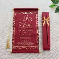 Red Scroll Invitation Card With Tassel Wedding Invitation Customized Foil Printing 